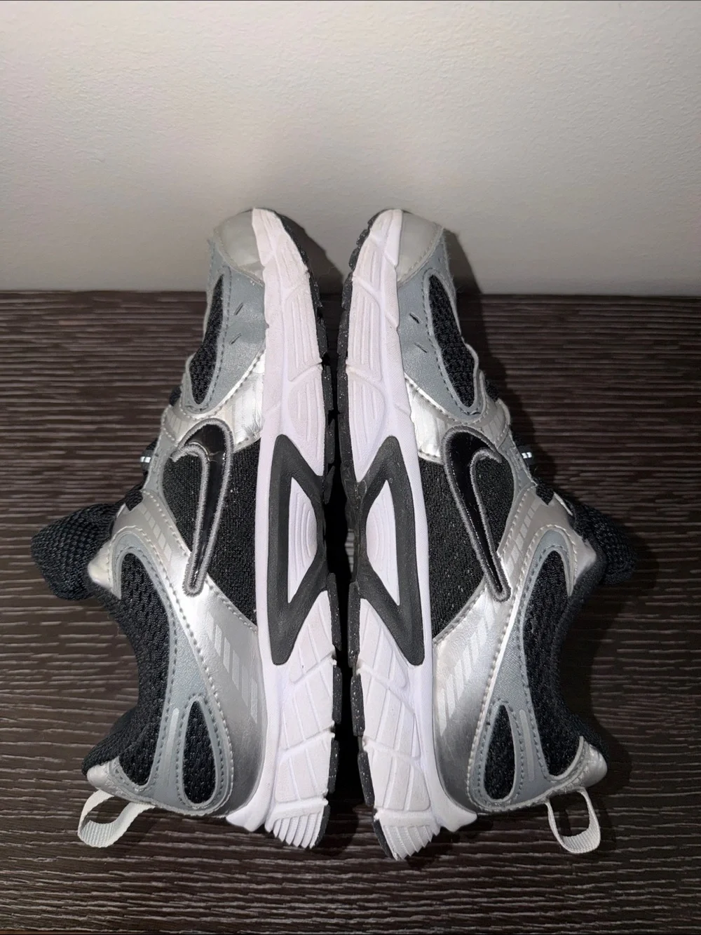 Nike V5 RNR Little kids 3Y